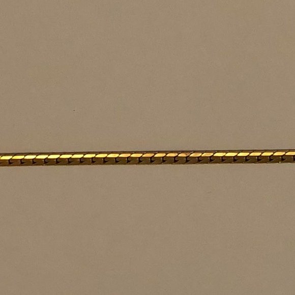 Avon Gold Tone Necklace-Vintage - Picture 3 of 3